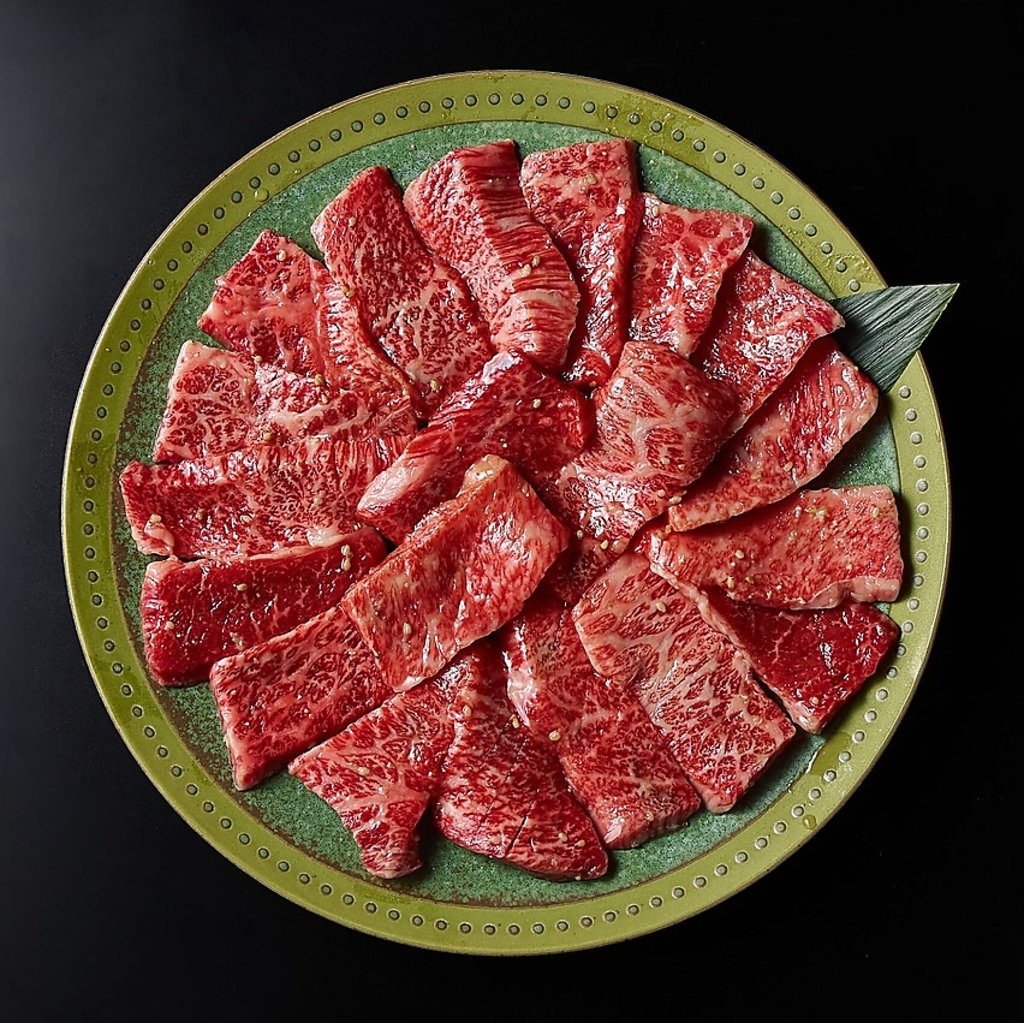 市場に10％程度しかない出回らないA4、A5ランクの近江牛を使ったメニュー☆