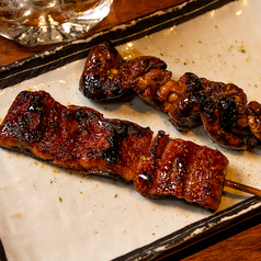 鰻(うなぎ)串焼き 2種盛り