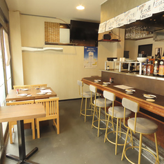 女子会利用にも最適♪またクーポンで18時までにご来店いただいた女性のお客様に、ワンドリンクをプレゼントいたします♪ぜひ、友人と共にご利用ください！