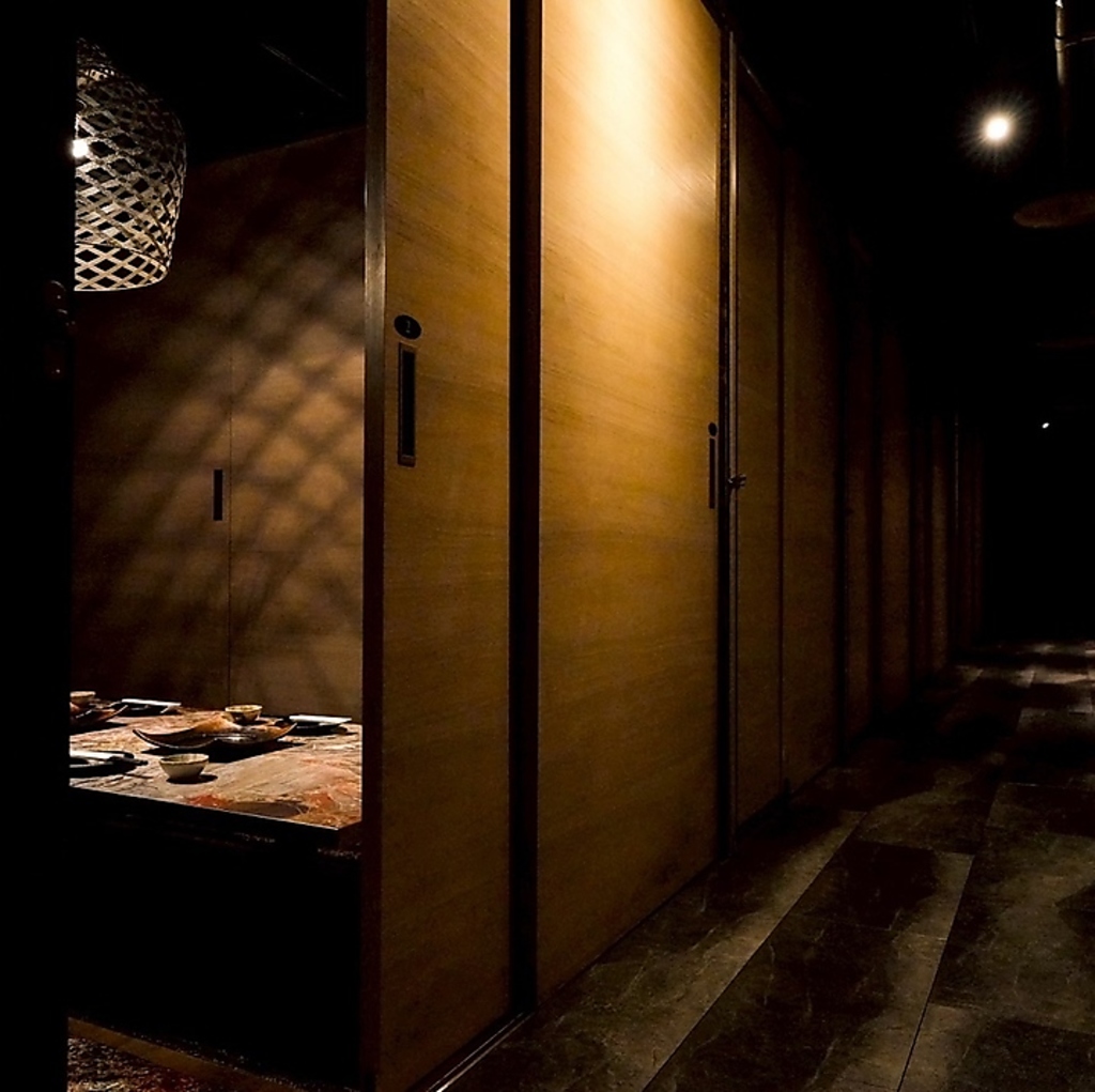 落ち着いた店内は大人数のご宴会や、少人数でのお食事にもピッタリ◎各種コースもございます！