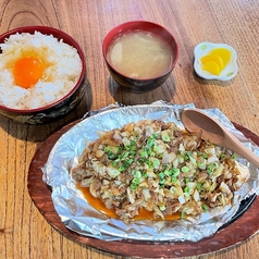 のぶりん肉飯