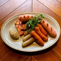 料理メニュー写真 ソーセージの盛り合わせ