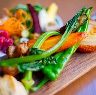 自家農園の新鮮野菜を楽しむ