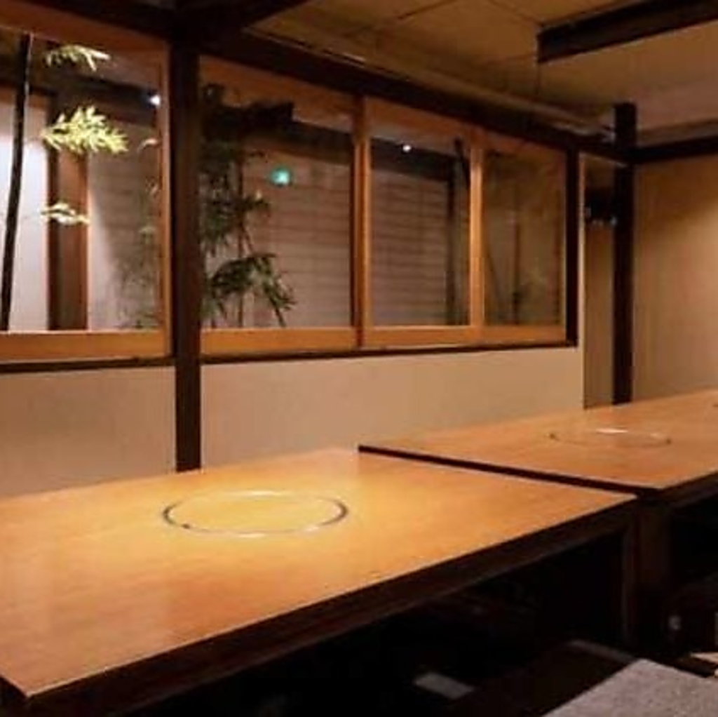 落ち着いた和の雰囲気漂う大人空間