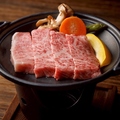 料理メニュー写真 近江牛ロースの陶板焼き