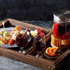 ホットワインセット 大 (ポッド+前菜盛り合わせ)(2人前イメージ)