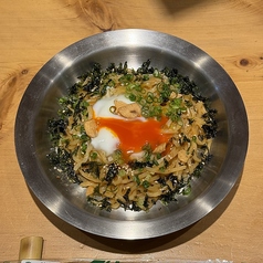 【うどんメニュー】汁なし旨辛 ビビンうどん