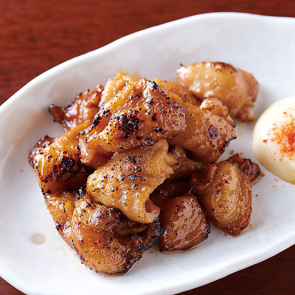 『ます家名物 親鳥のホルモン焼き』等、当店でしか味わえない創作料理を豊富にご用意しております♪