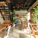 おしゃれなインテリアに囲まれて、充実した時間を満喫しよう。特別なデートを演出してみてはいかが♪