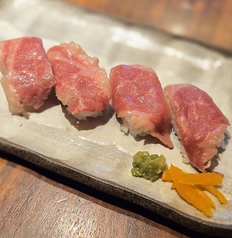 肉寿司4貫盛