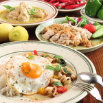 エスニック料理と飲み放題が楽しめるCafe Labyrinth。学生さんにもおすすめ。素敵な思い出を作ろう♪