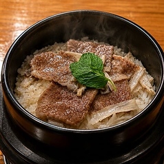 和牛と牛蒡の釜飯