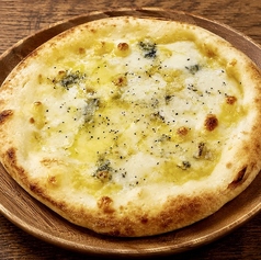 クアトロフォルマッジ -4種チーズのピザ