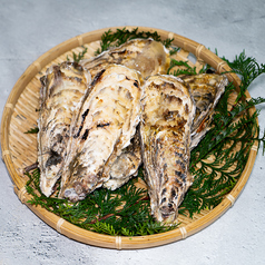 海の恵みをそのまま味わう濃厚でクリーミーな新鮮な牡蠣