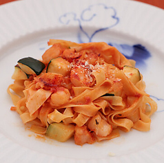 自慢の手作り麺◎旨味溢れる「たこのミートソース」の写真