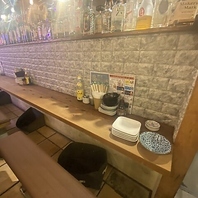 店員さんの目が届く、ライブ感のあるカウンター