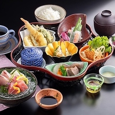 ツアー専用お刺身花かご御膳