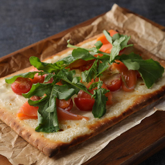 スモークサーモンとルッコラ