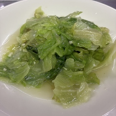 レタスのニンニク炒め物