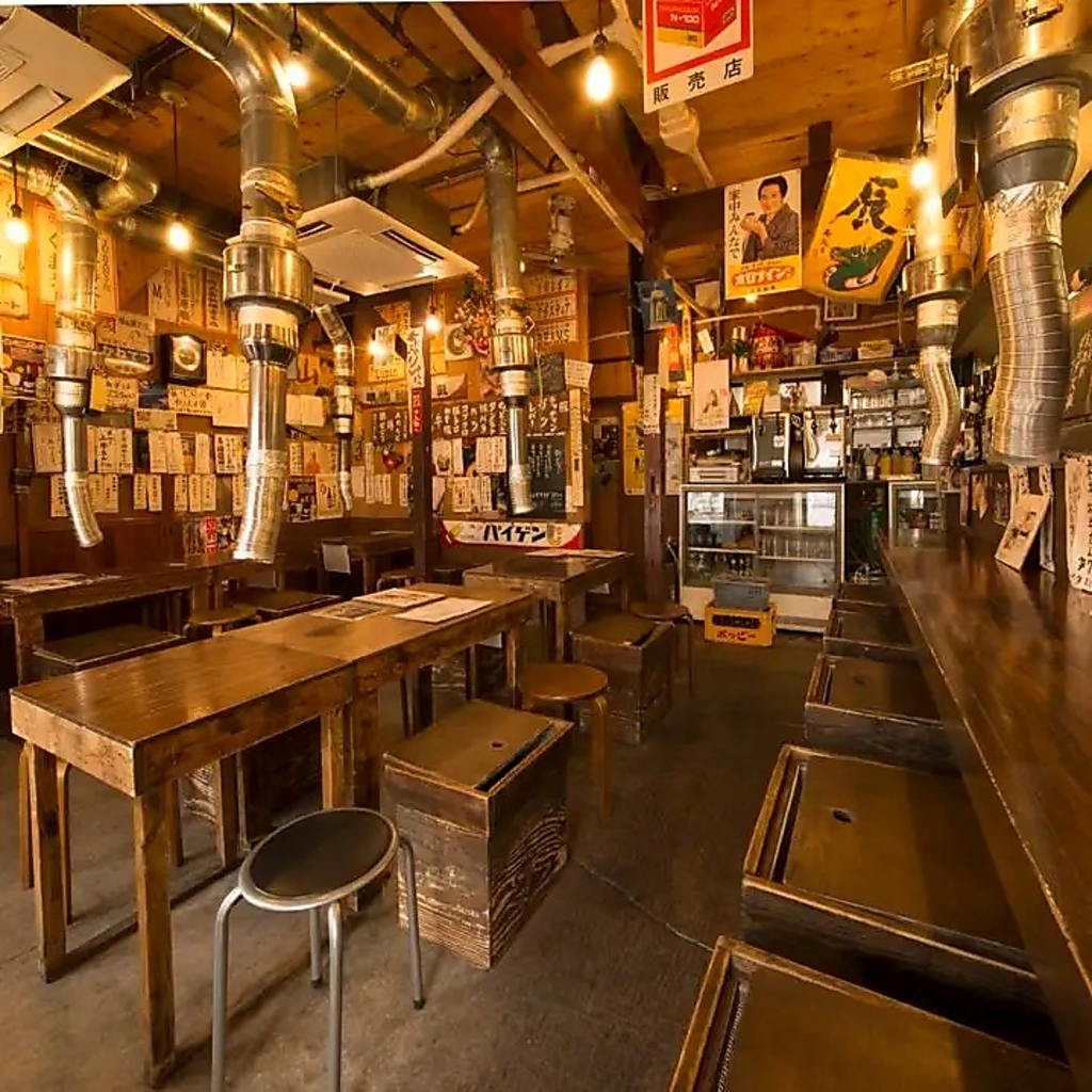 古き良き昭和時代をイメージしたレトロな店内！温かみのある空間は時間を忘れてゆったりと過ごせる♪
