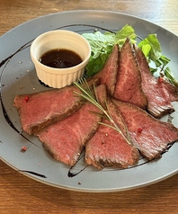 BARBiG名物 絶品☆黒毛和牛のローストビーフ