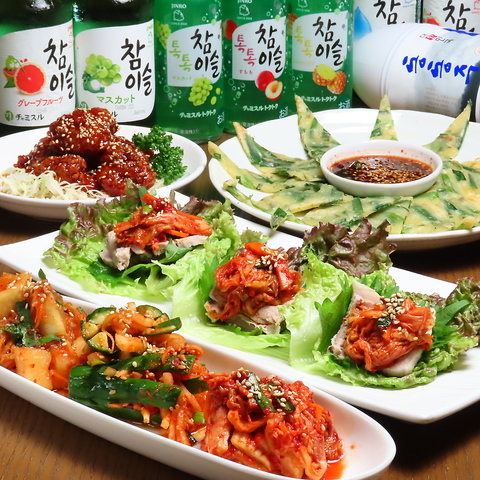 親しみやすい店内で通常の居酒屋メニューやおすすめ韓国料理をご堪能いただけます♪