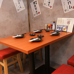 豊田市駅1分、和の趣き溢れる店内は大人の為の落ち着いた雰囲気となっております。2名様~80名様までご利用可能な個室席は豊田市駅での接待や女子会、合コンなど各種宴会に最適なプライベート個室空間♪