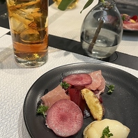 大切な日にぴったりなコース料理でディナーを楽しむ！