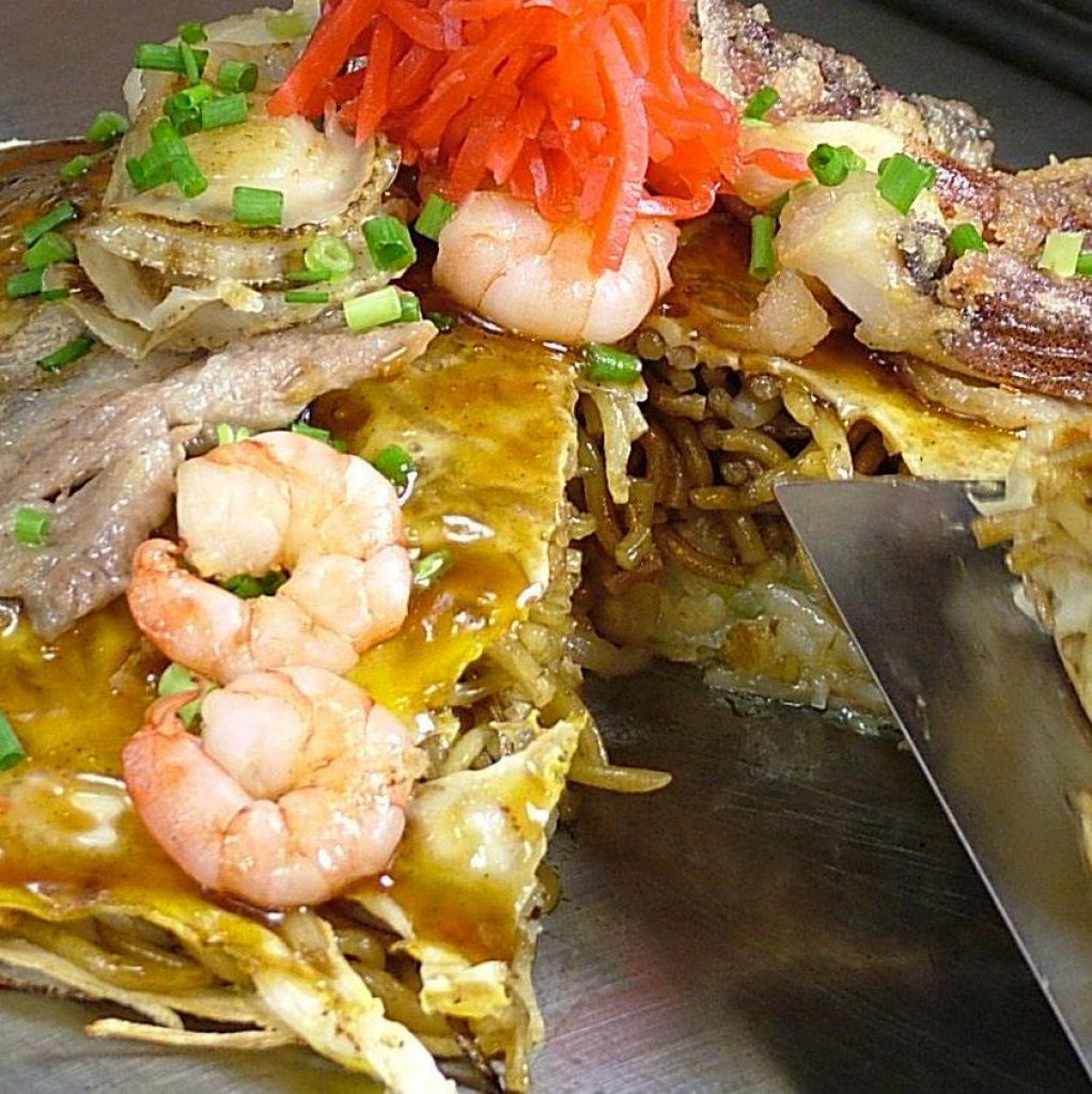 あっつあつのお好み焼き・もんじゃ焼き・たこ焼きが食べ放題！！これはお得！！