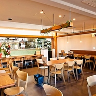 広々とした店内のため、団体様のご利用も大歓迎です！