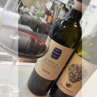 【熱々のハンバーグとともに味わうペアリングワイン】