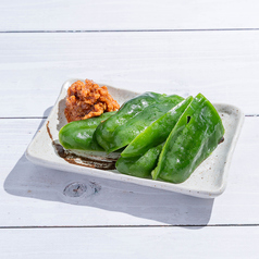 冷やしピーマン肉味噌添え