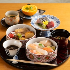 丸の内 舞's の写真2