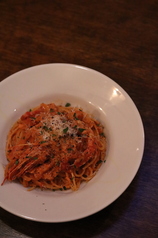 赤海老とベーコンのトマトクリームパスタ