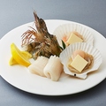 料理メニュー写真&nbsp;海鮮三種盛り【海老2尾，帆立2個，イカ】