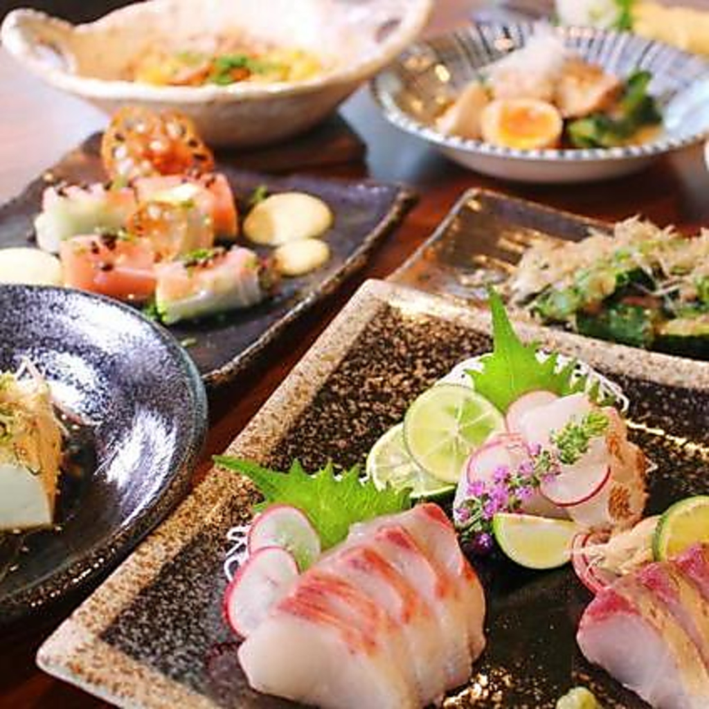 新鮮な海鮮を使用した自慢の料理の数々。素材本来の旨味を存分にお楽しみください♪