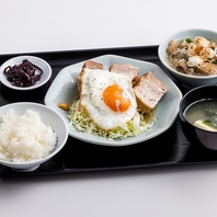 昼はお得な定食をご提供！