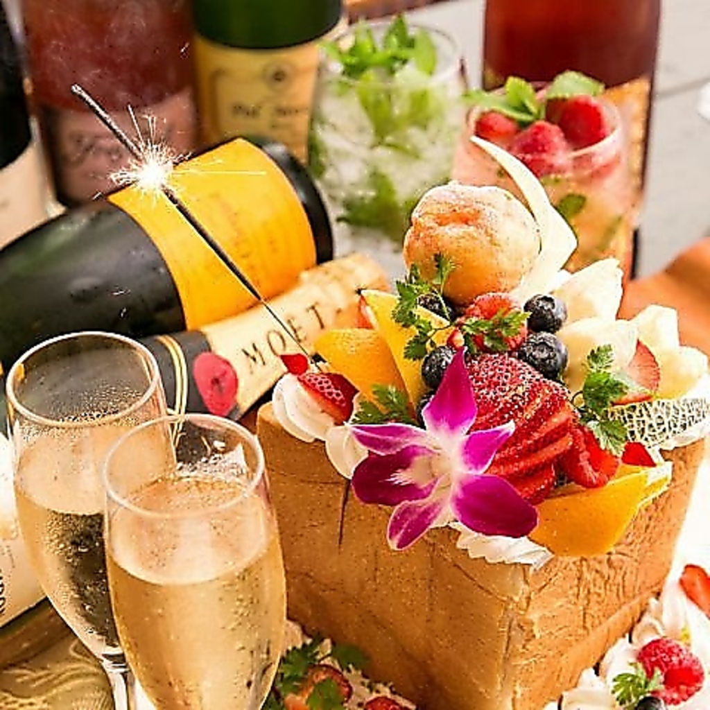 パセラといえばハニトー！お誕生日ハニトーにはお祝いメッセージを添えられます！