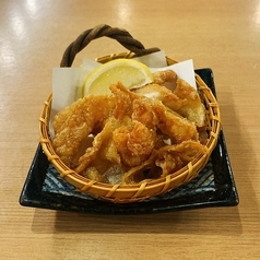 鶏皮揚げ