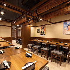 備長串屋わたる 神戸三宮本店の雰囲気1