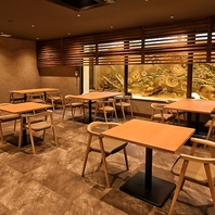 和を基調とした店内