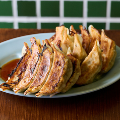 餃子王とからあげヒーローのおすすめ料理1