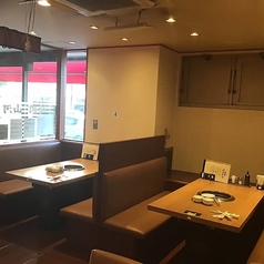 デートや記念日、特別な日には焼肉山河がぴったりです。厳選されたジューシーなお肉を焼き上げ、香ばしさと旨みが口いっぱいに広がります。お肉との相性抜群のお酒も豊富に取り揃えていますので、楽しい会話が弾み、盛り上がること間違いなし！大切な人との思い出に残るひとときを、焼肉山河で心ゆくまでお楽しみください♪