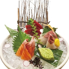 厳選した旬鮮創作和食が自慢です。