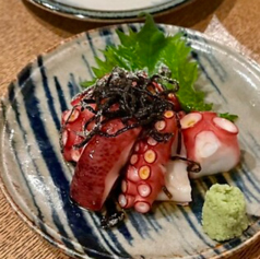 枝豆/梅くらげ/たこわさ/酢もつ/荒木豆腐のやっこ/なめたけおろし/カリカリキュウリ