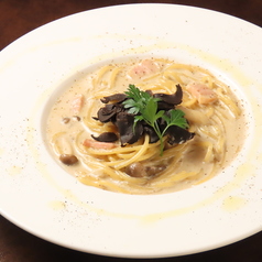 トリュフのクリームパスタ