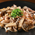 料理メニュー写真&nbsp;島黒アグー キノコバター