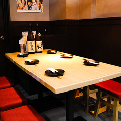 【個室完備】炭火ノ串や。ニューハカタスタイル 福島駅前店の雰囲気1