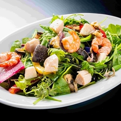 厳選魚介のインサラータ