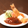 料理メニュー写真&nbsp;【名物】ジャンボ海老フライとハンバーグ